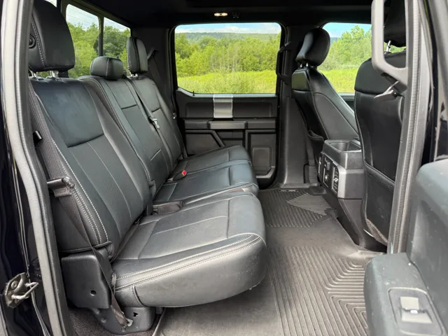 2016 Ford F-150 XLT photo 21