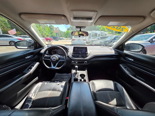 2020 Nissan Altima SR - Photo 9