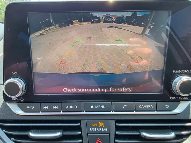2020 Nissan Altima SR - Photo 16
