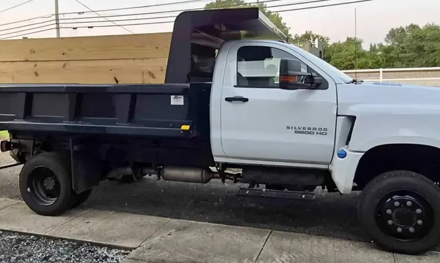 2023 Chevrolet Silverado 4500 Medium Duty Chassis Cab Work Truck