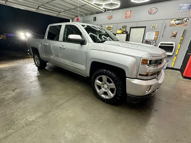 2018 Chevrolet Silverado 1500 LT Z71 - Photo 7