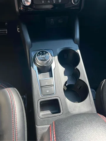2024 Ford Escape ST-Line - Photo 12