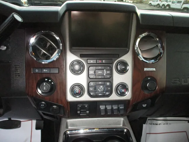 2016 Ford F-350 Super Duty Lariat - Photo 9