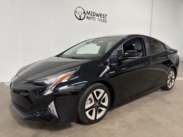 2016 Toyota Prius Four's photo