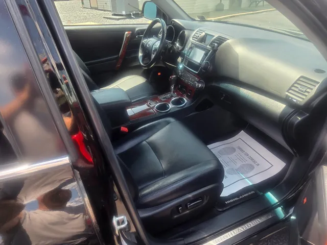 2013 Toyota Highlander Limited - Photo 20
