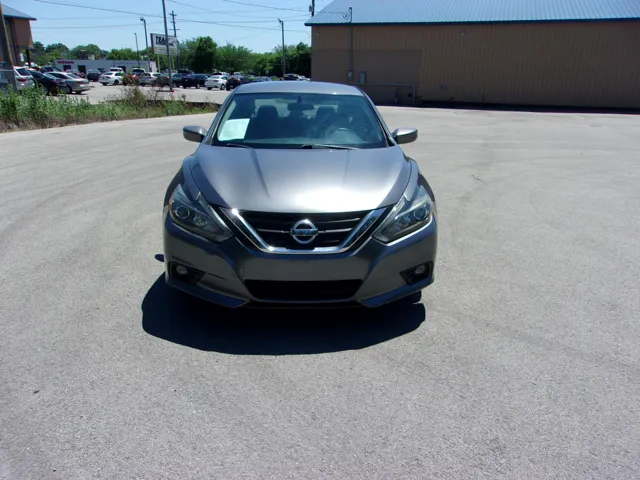 2017 Nissan Altima SR