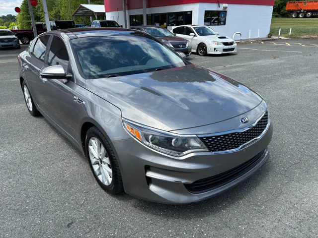 2016 Kia Optima EX AT's photo