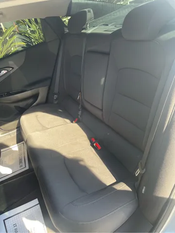 2018 Chevrolet Malibu 1LT - Photo 10