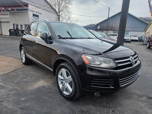 2013 Volkswagen Touareg Sport