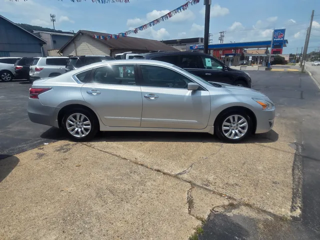 2015 Nissan Altima S - Photo 3