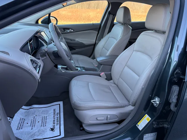 2017 Chevrolet Cruze Premier - Photo 10