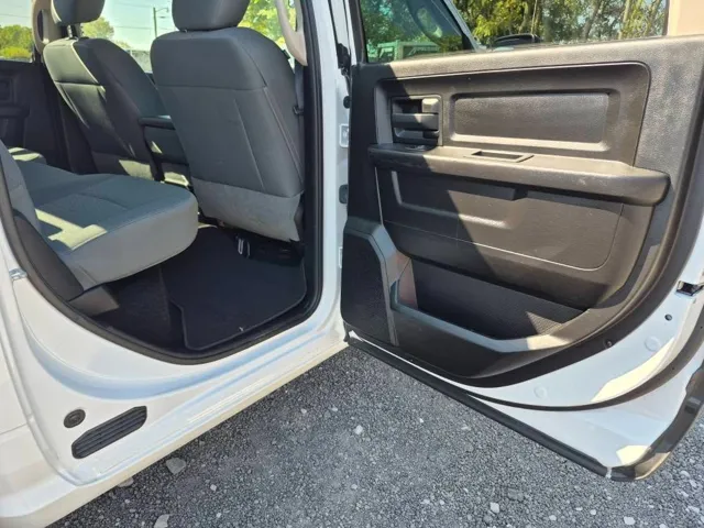 2015 Ram 1500 ST photo 11