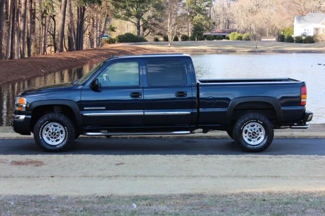 2005 GMC Sierra 2500HD - Photo 6