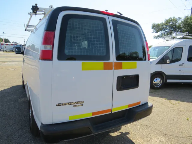 2016 Chevrolet Express 2500 Cargo photo 17