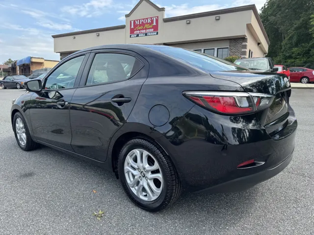 2017 Toyota Yaris iA Base