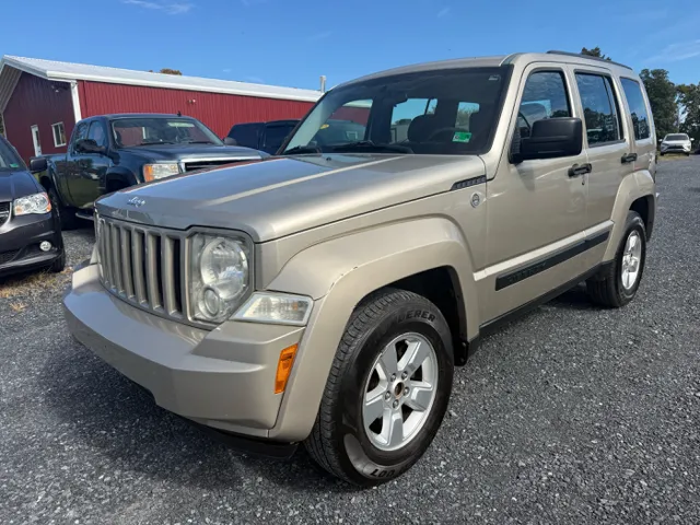 2010 Jeep Liberty Sport's photo