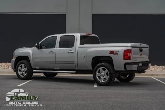 2013 Chevrolet Silverado 2500HD LTZ - Photo 6