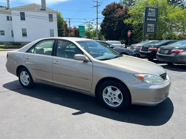 2002 Toyota Camry LE 4AT's photo