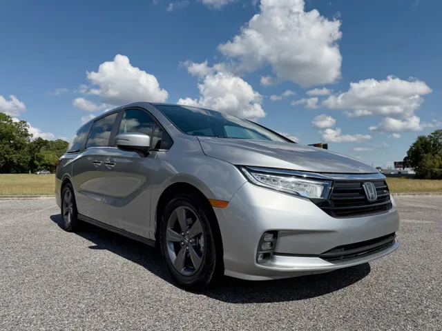 2023 Honda Odyssey EX's photo