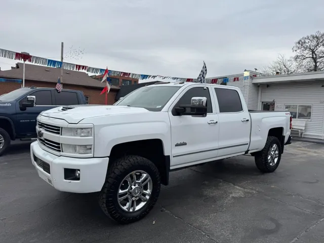 2017 Chevrolet Silverado 2500HD High Country's photo