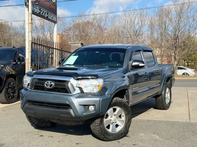2015 Toyota Tacoma Base's photo
