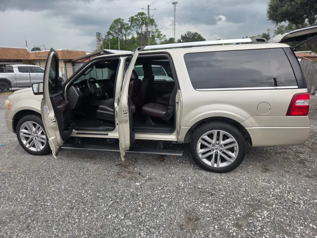 2017 Ford Expedition Platinum - Photo 10
