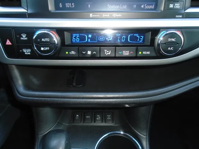 2019 Toyota Highlander SE - Photo 82