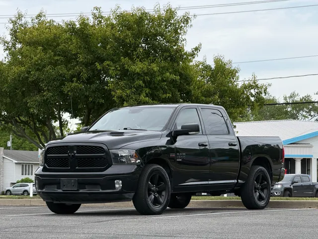 2019 RAM 1500 Classic Lone Star Crew Cab 5'7's photo