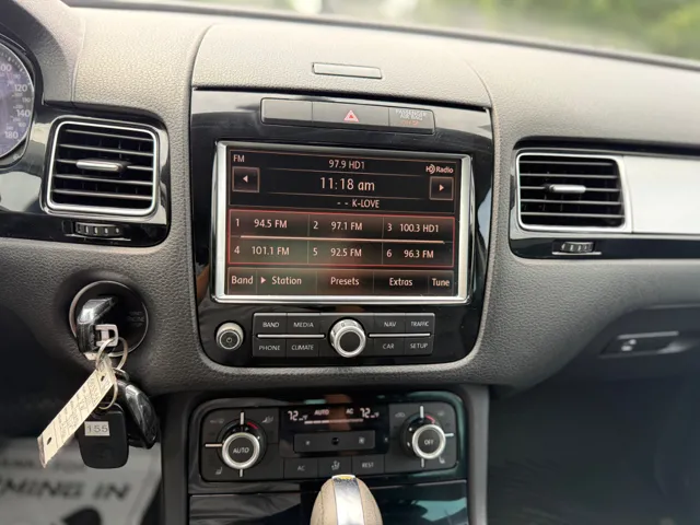 2011 Volkswagen Touareg Sport - Photo 22