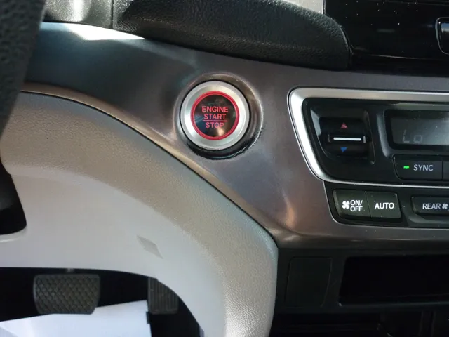 2018 Honda Pilot EX - Photo 13