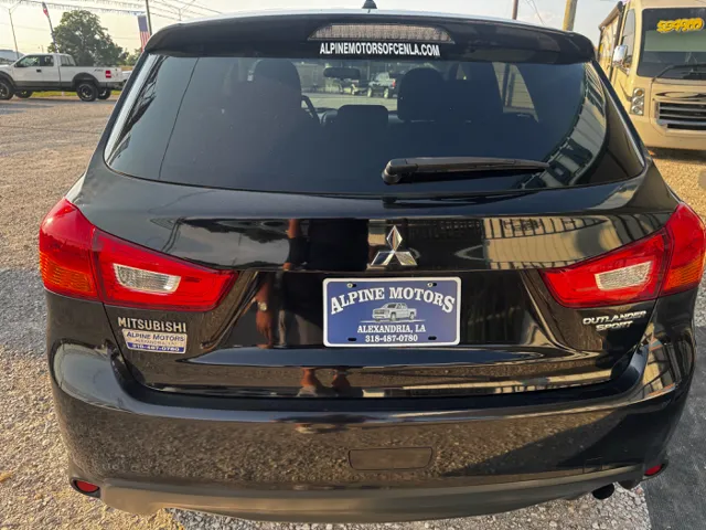 2013 Mitsubishi Outlander Sport SE ES photo 3