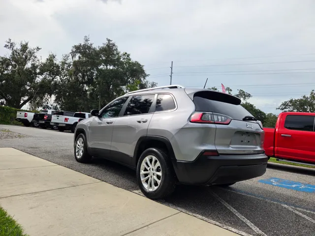 2019 Jeep Cherokee Latitude photo 7