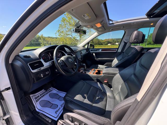 2012 Volkswagen Touareg Executive TDI