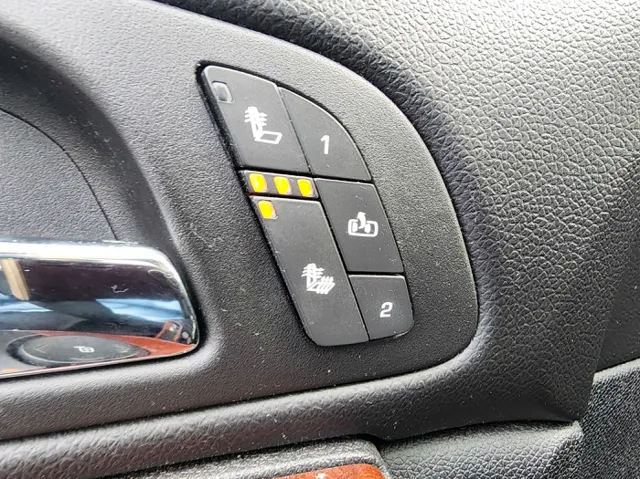 2011 Chevrolet Tahoe LT photo 30