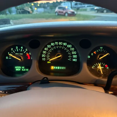 2002 Buick LeSabre Custom - Photo 10