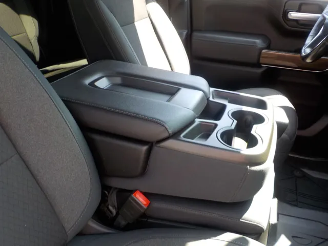 2019 Chevrolet Silverado LT photo 19