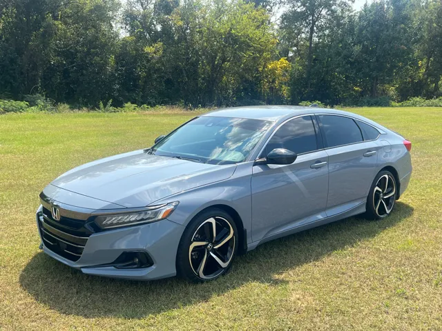 2022 Honda Accord Sport SE's photo