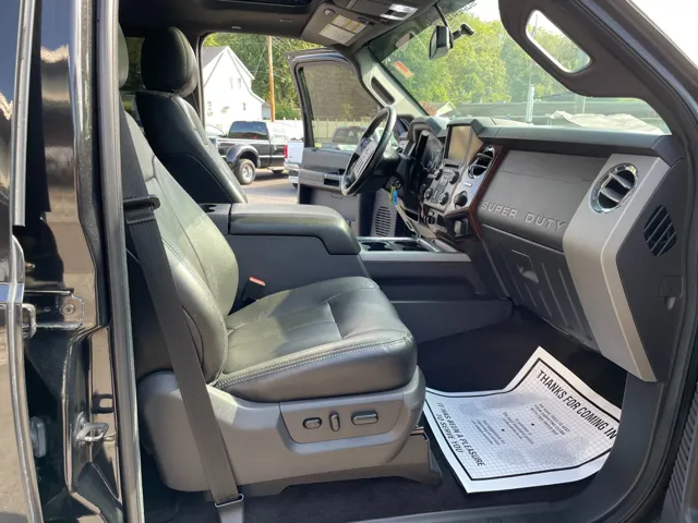 2015 Ford F-350 photo 26