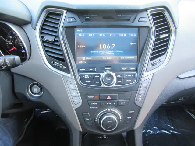 2015 Hyundai Santa Fe Limited - Photo 33