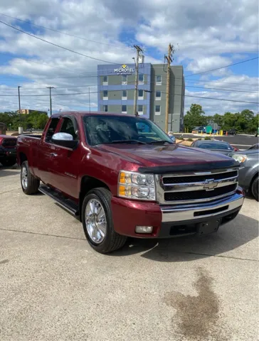 2013 Chevrolet Silverado 1500 LT 4X4 Extended Cab MWB's photo