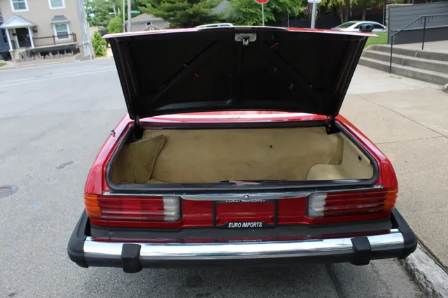 1982 Mercedes Benz 380 photo 9