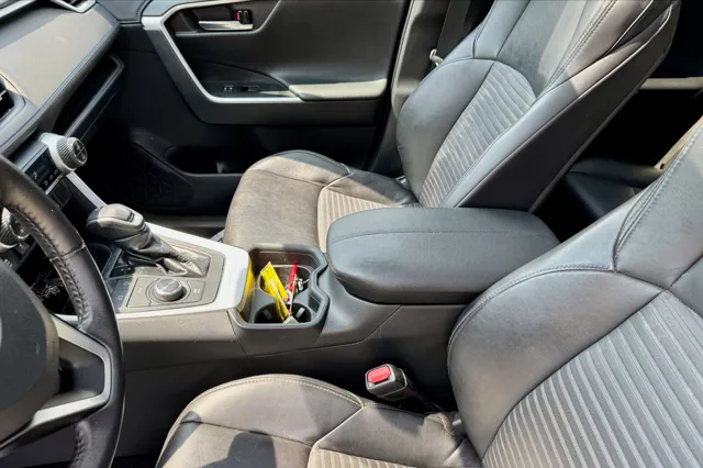 2021 Toyota RAV4 XSE - Photo 15