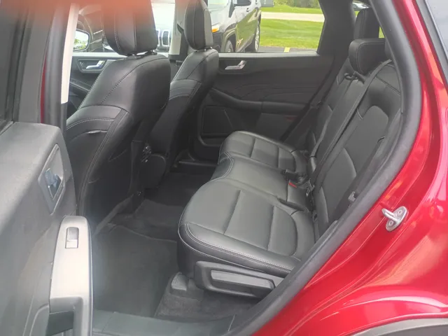 2022 Ford Escape Titanium - Photo 9