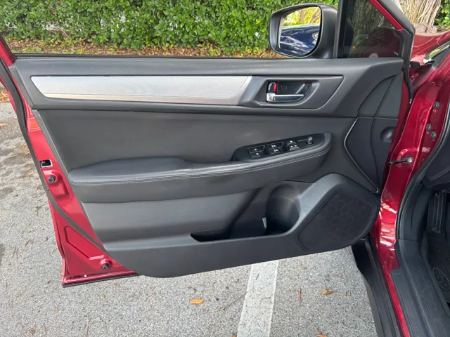2019 Subaru Outback Premium - Photo 8