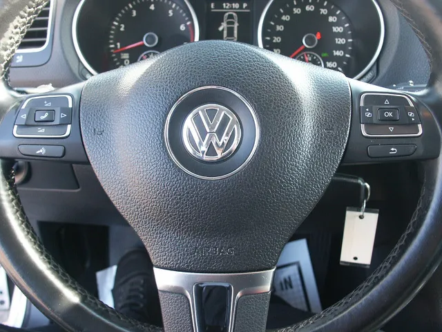 2011 Volkswagen Jetta SportWagen SE - Photo 9