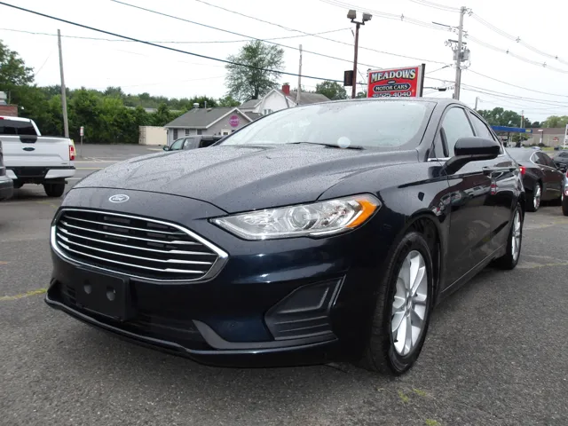 2020 Ford Fusion SE FWD photo