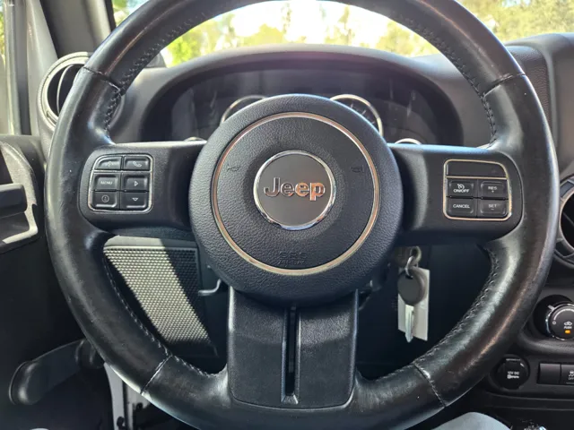 2013 Jeep Wrangler Sport photo 17