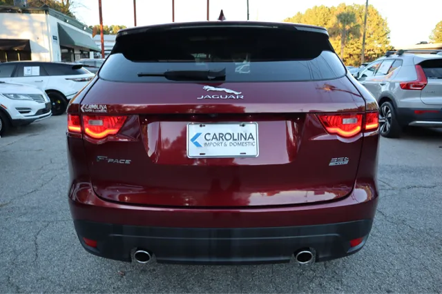 2017 Jaguar F-PACE Premium photo 3
