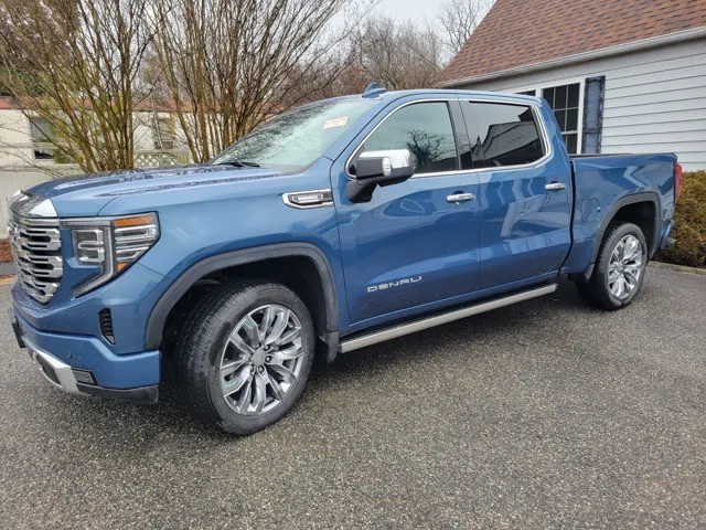 2025 GMC Sierra 1500 Denali's photo