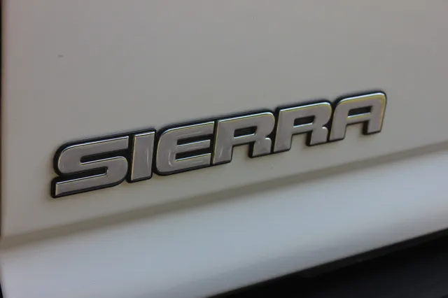 2002 GMC Sierra 1500 Standard - Photo 32